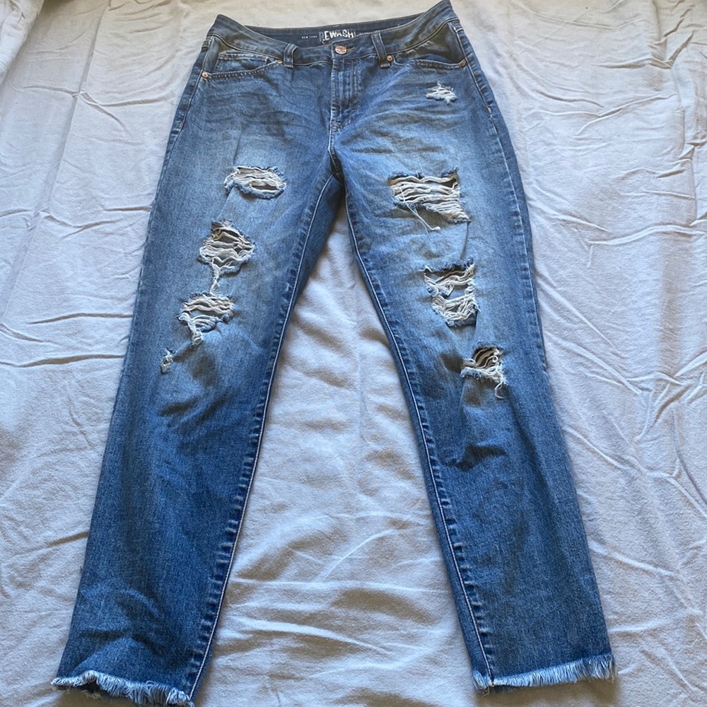 ripped mom jeans